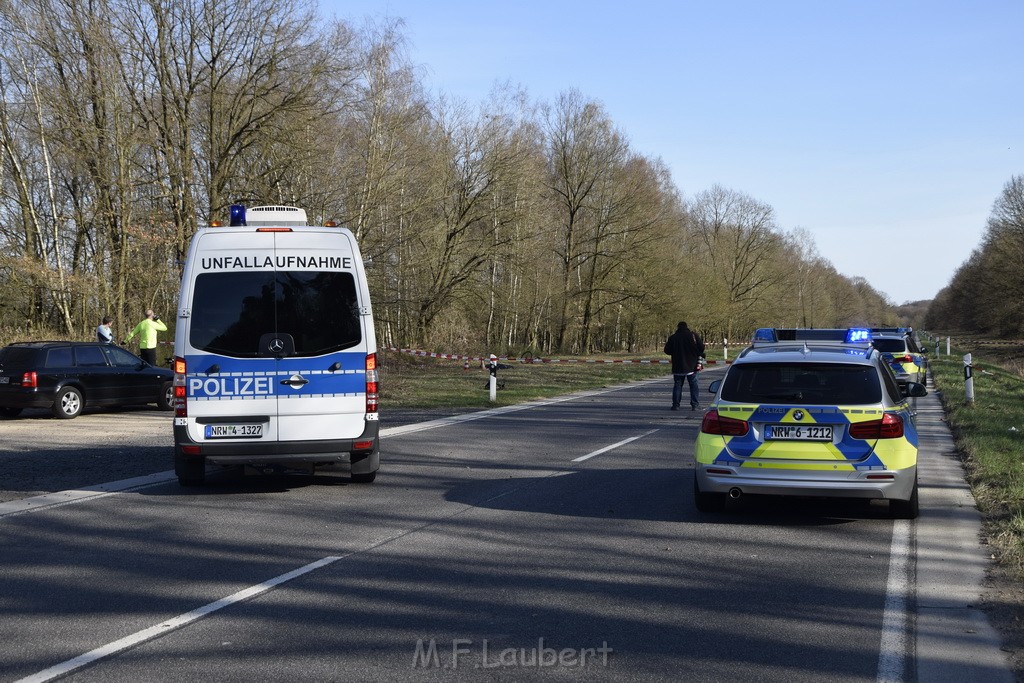 Schwerer VU Krad Fahrrad Koeln Porz Alte Koelnerstr P146.JPG - Miklos Laubert